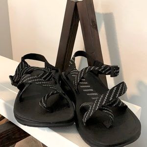 Madden Girl sandals. Never been worn Size 10